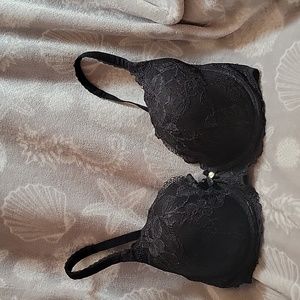 Victoria's Secret Lace Lined Demi Bra 34DDD